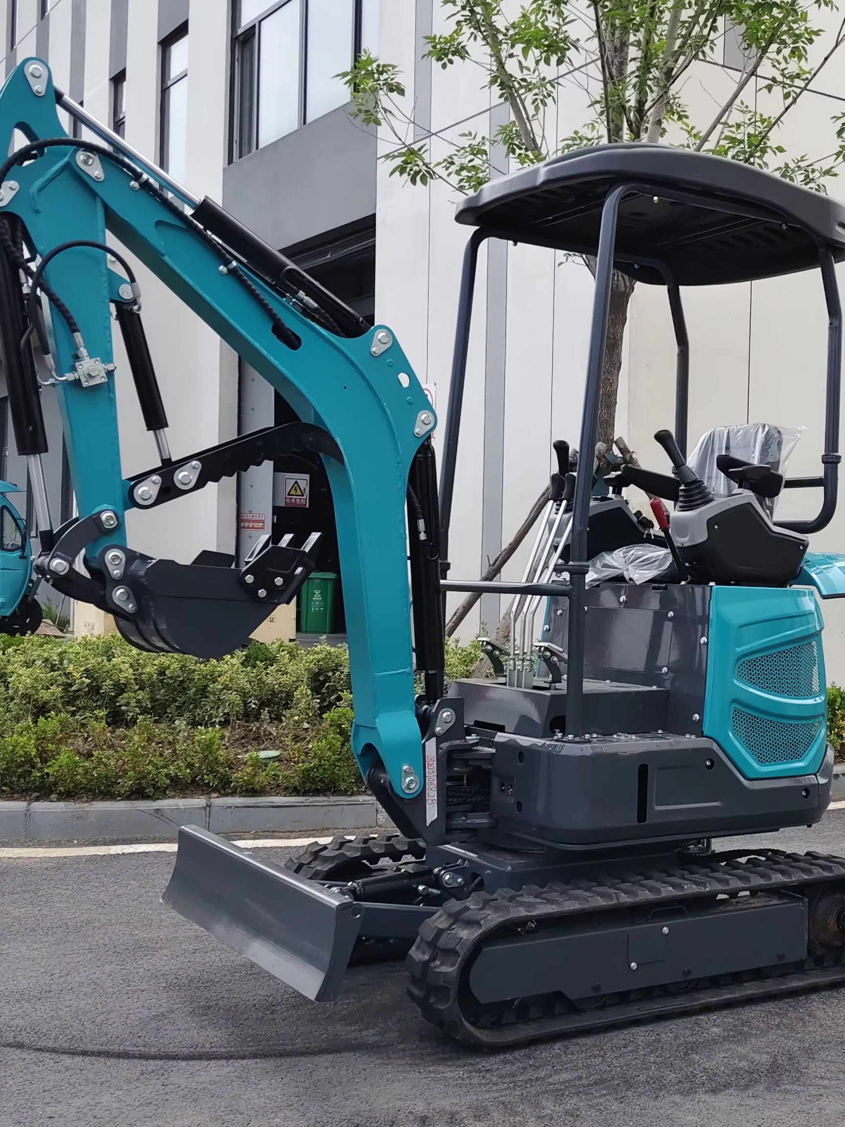 1.8 Ton Mini Excavator with At - Farming Pump For Agriculture ulasan dan harga